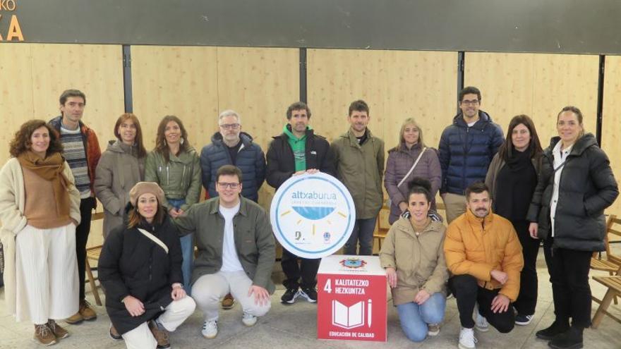 Urretxu eta Zumarragako udalek, gurasoek eta ikastetxeek teknologiaren erabilpen arduratsua bultzatuko dute