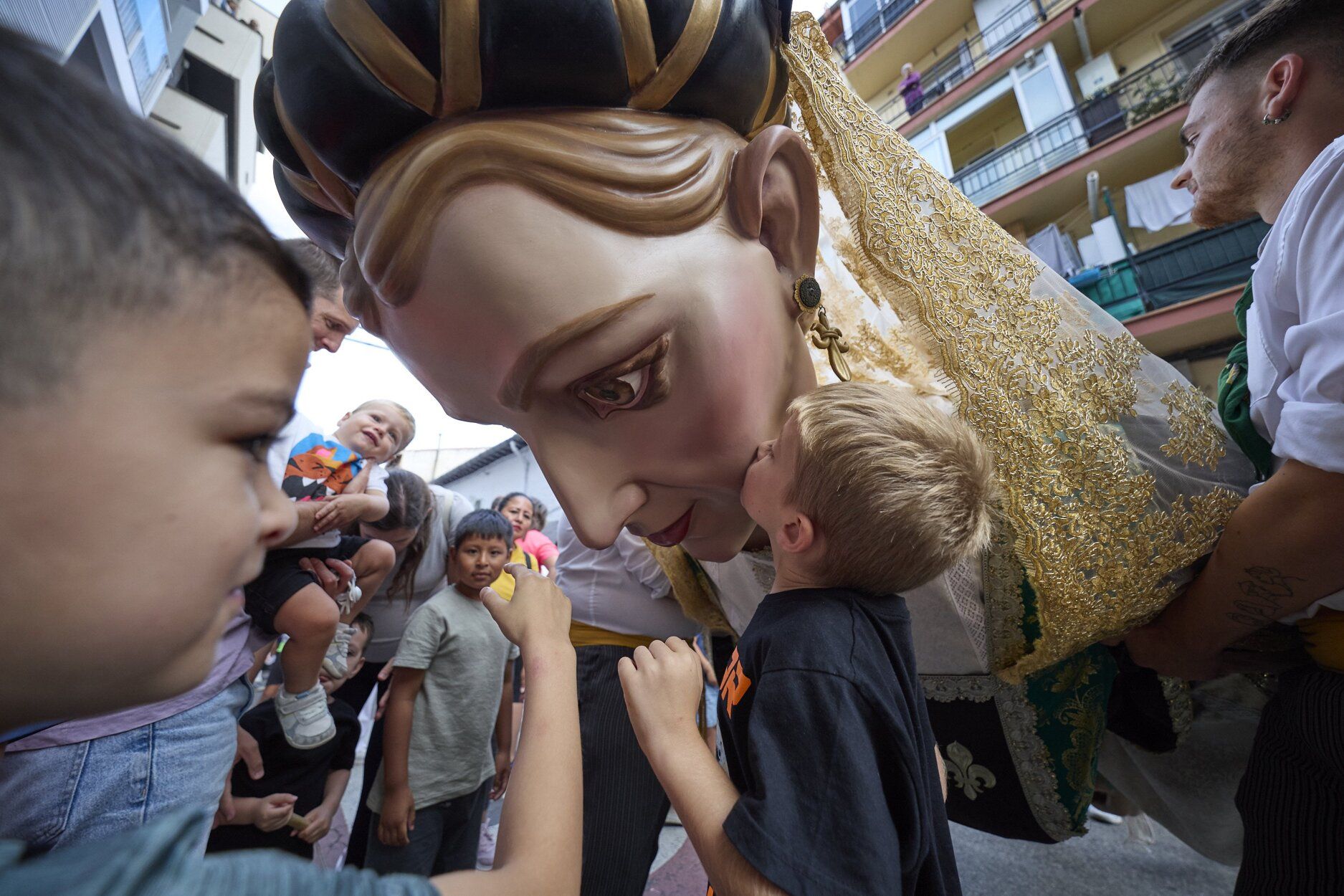 Fotos de la despedida de los gigantes en fiestas de Burlada