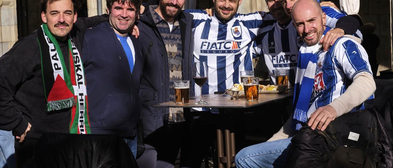 Osasuna - Real Sociedad: Gran ambiente antes del partido en Iruñea