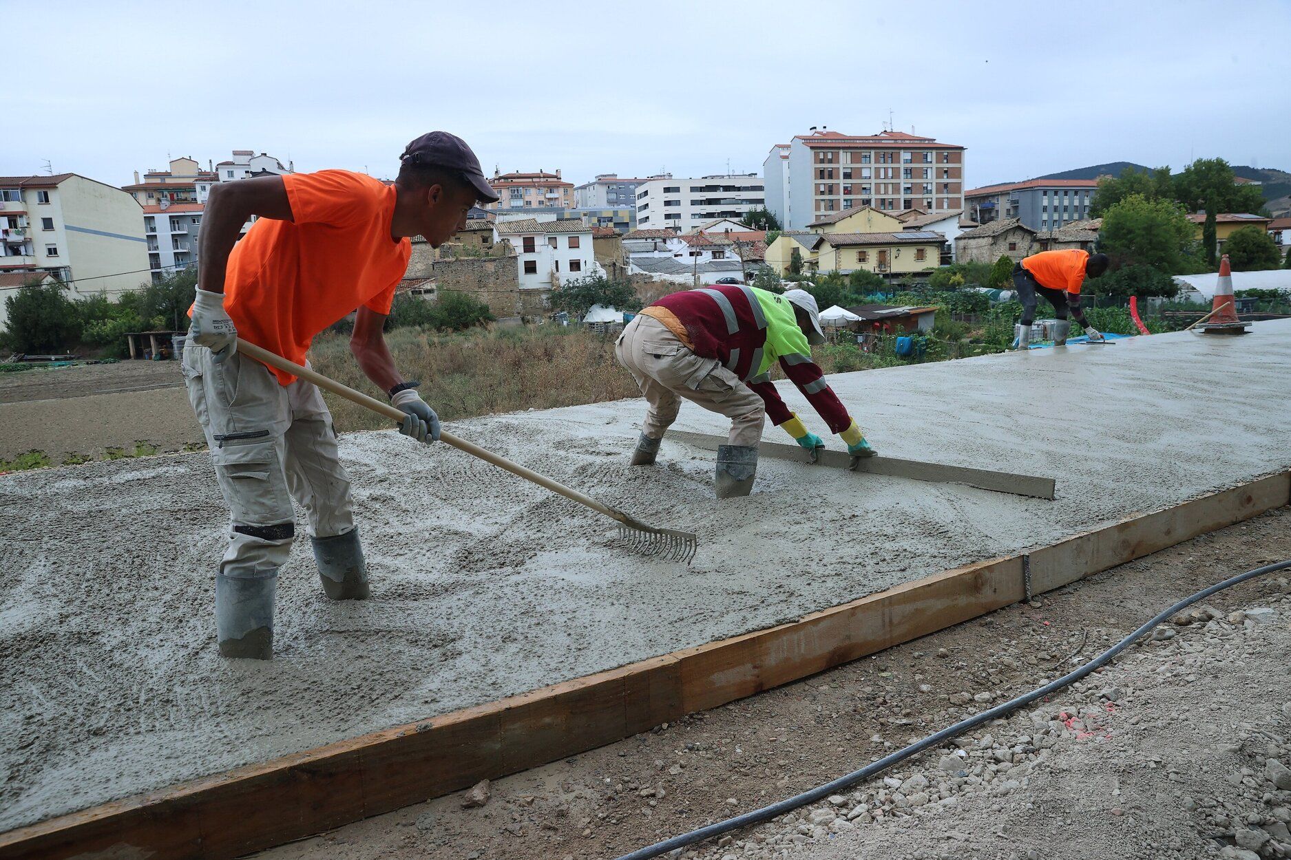 Fotos de la visita a las obras del parque de la Nopalera de Burlada