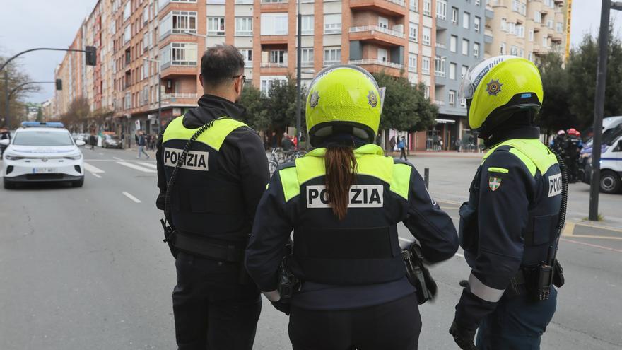 Localizan ensangrentado en un garaje al autor de un robo en un bar de Zabalgana