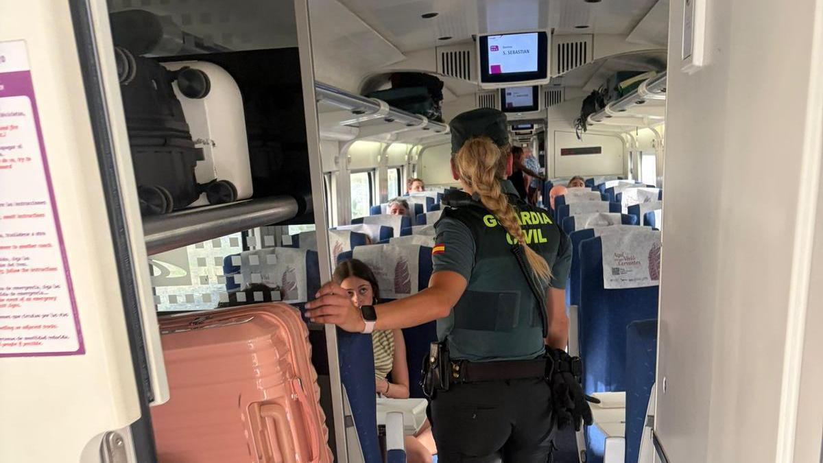 Incidencia ferroviaria por falta de tensión en la catenaria entre Pamplona y Carrascal