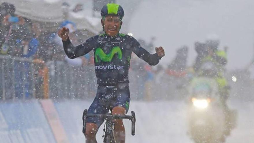 Quintana gana la quinta etapa y se pone líder bajo una intensa nevada