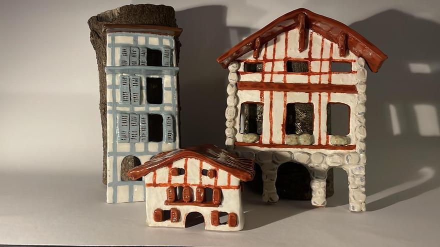Paule Musatadi, la artesana que erige arquitectura vasca en miniatura con arcilla