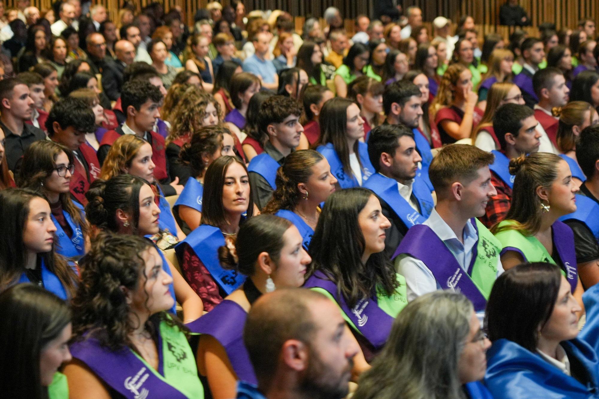 En imágenes: Graduación de la Facultad de Farmacia de la EHU