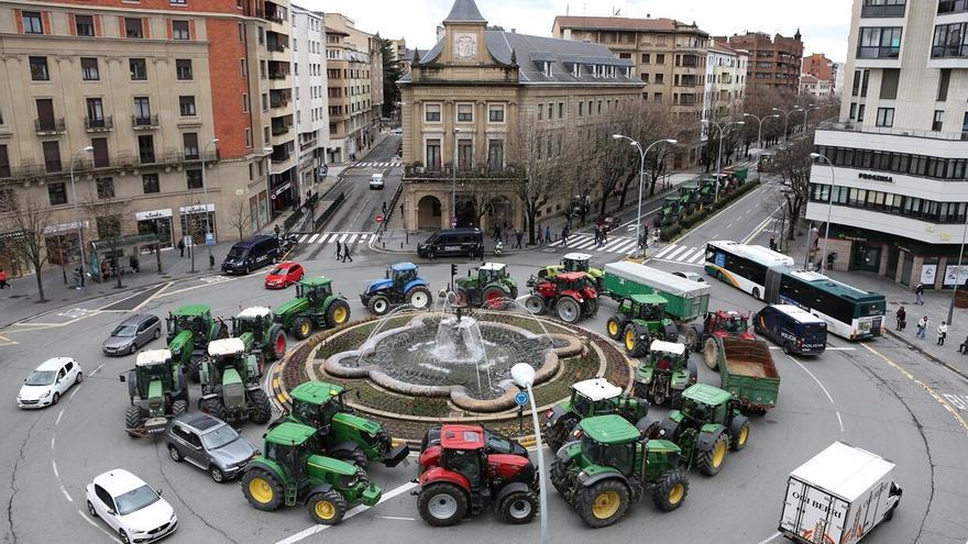 Los agricultores del 6F en Navarra acumulan 30.000 euros en multas por aparcar en zona prohibida