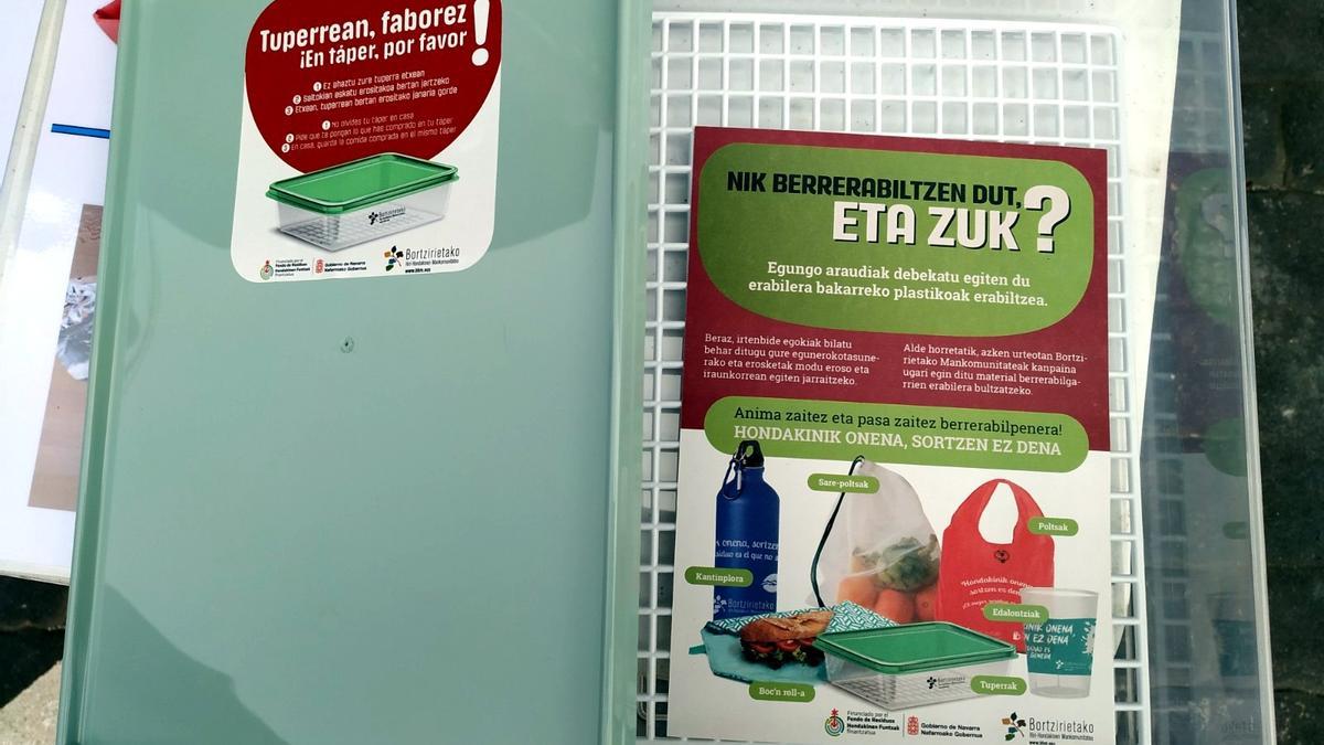 Tuppers compostables entregados a los hosteleros para llevarse las sobras a casa.