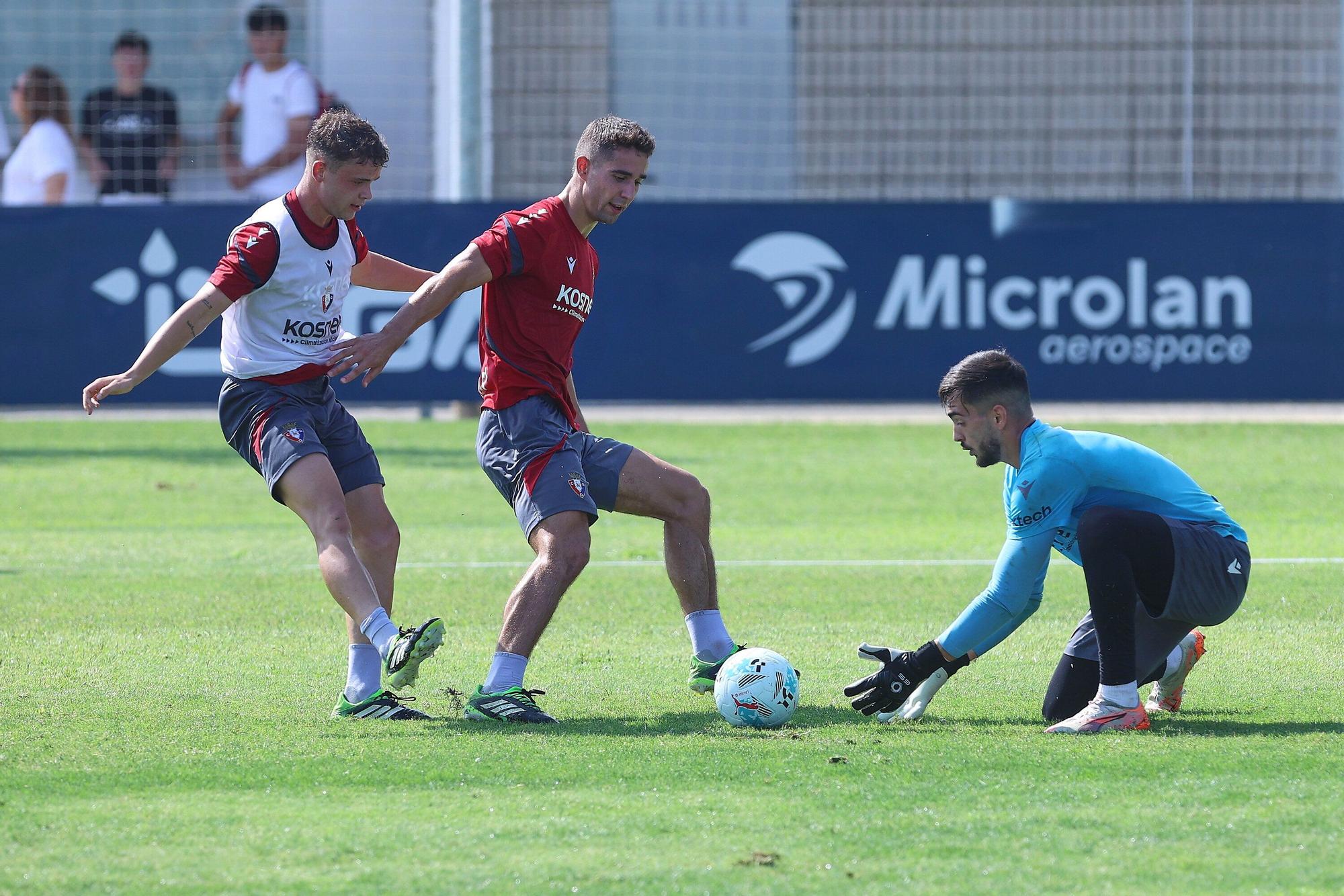 Osasuna se entrena en Tajonar tras la victoria ante el Valencia
