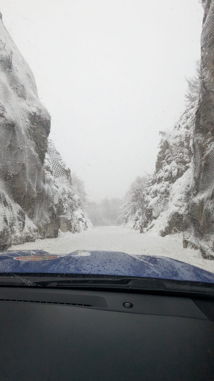 La nieve regala una preciosa estampa en Bernedo