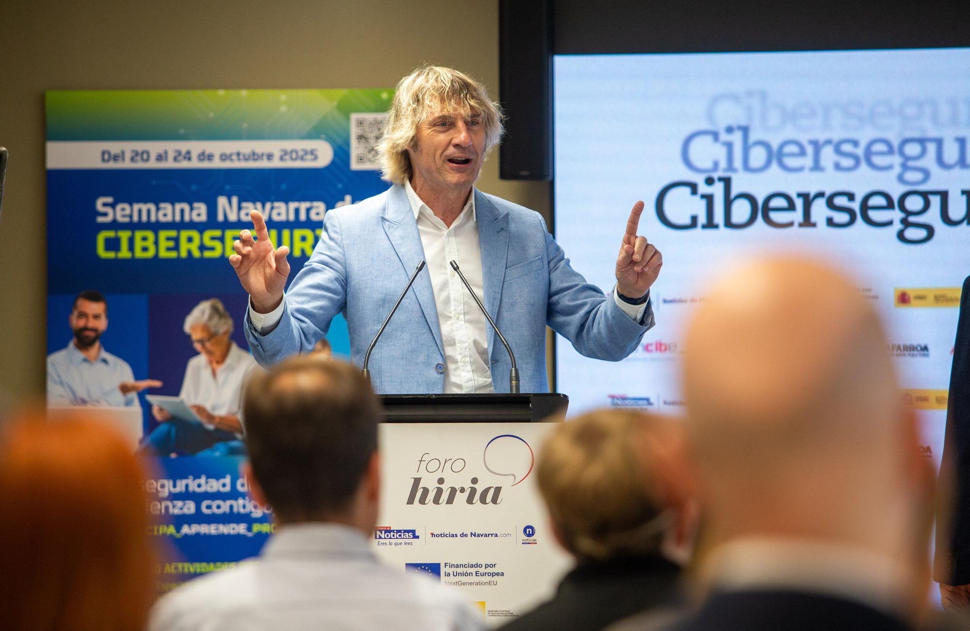 Fotos del Foro Hiria sobre ciberseguridad