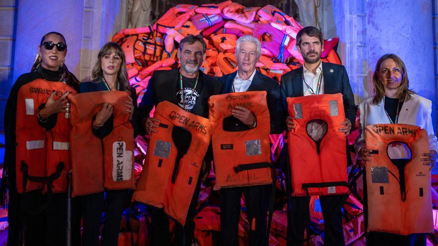 Richard Gere dice que Netanyahu &quot;tiene que irse&quot;, en el X aniversario de Open Arms