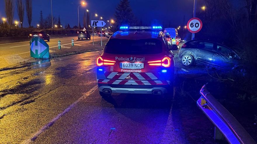 Accidente en Tajonar: herido leve tras una salida de vía con positivo en alcohol