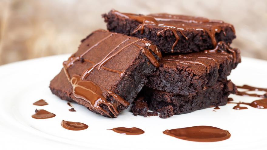 El brownie sano que arrasa en TikTok: sin harina, sin azúcar y con solo tres ingredientes