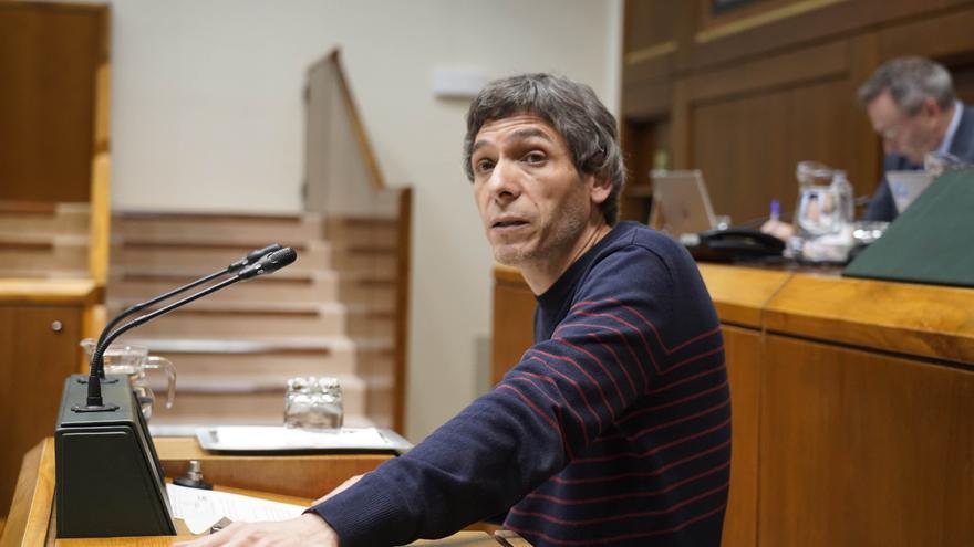 Hernández (Sumar) reivindica la lucha de &quot;los miles de mujeres y hombres&quot; que combatieron la dictadura de Franco