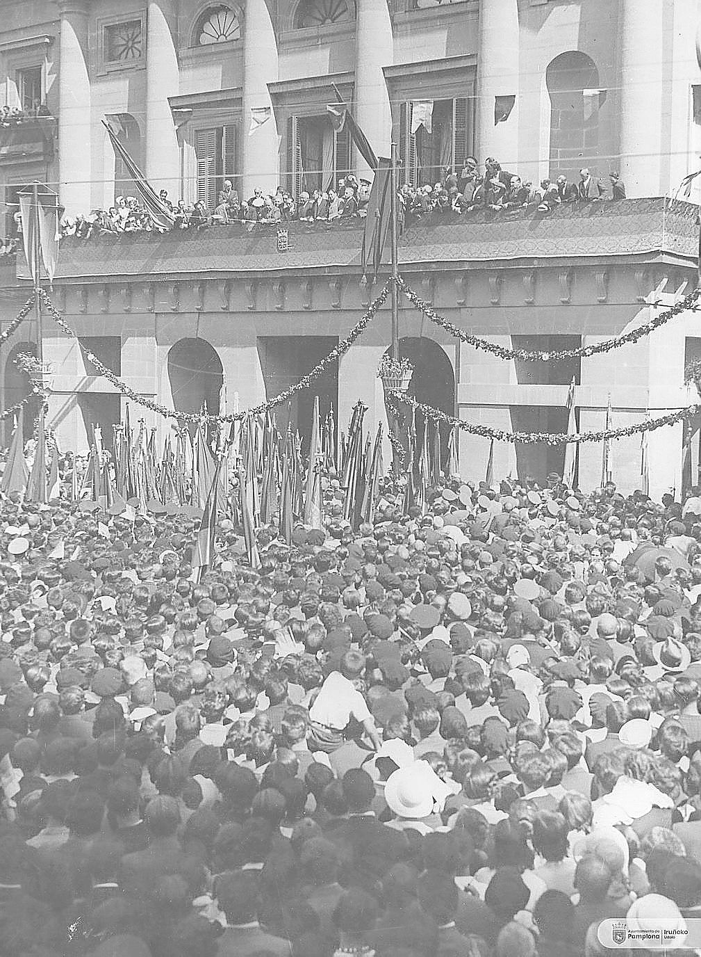 La presencia del presidente de la República sacó al vecindario a la calle.