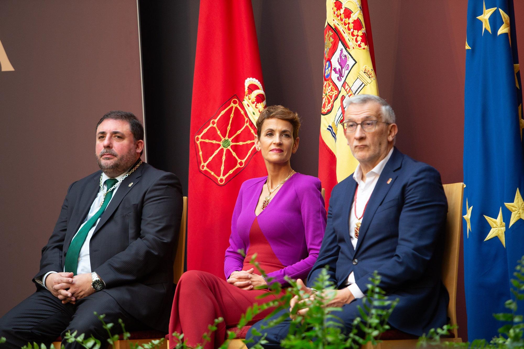 Fotos de la entrega de la Medalla de Oro de Navarra a Manuel Torres a título póstumo