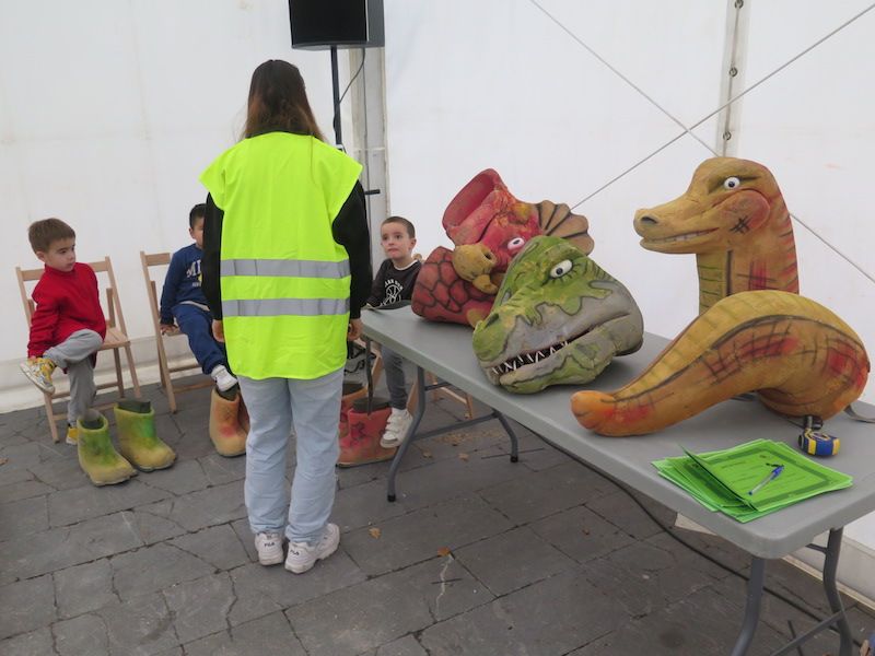 Los minerales, los fósiles y los dinosaurios toman Urretxu