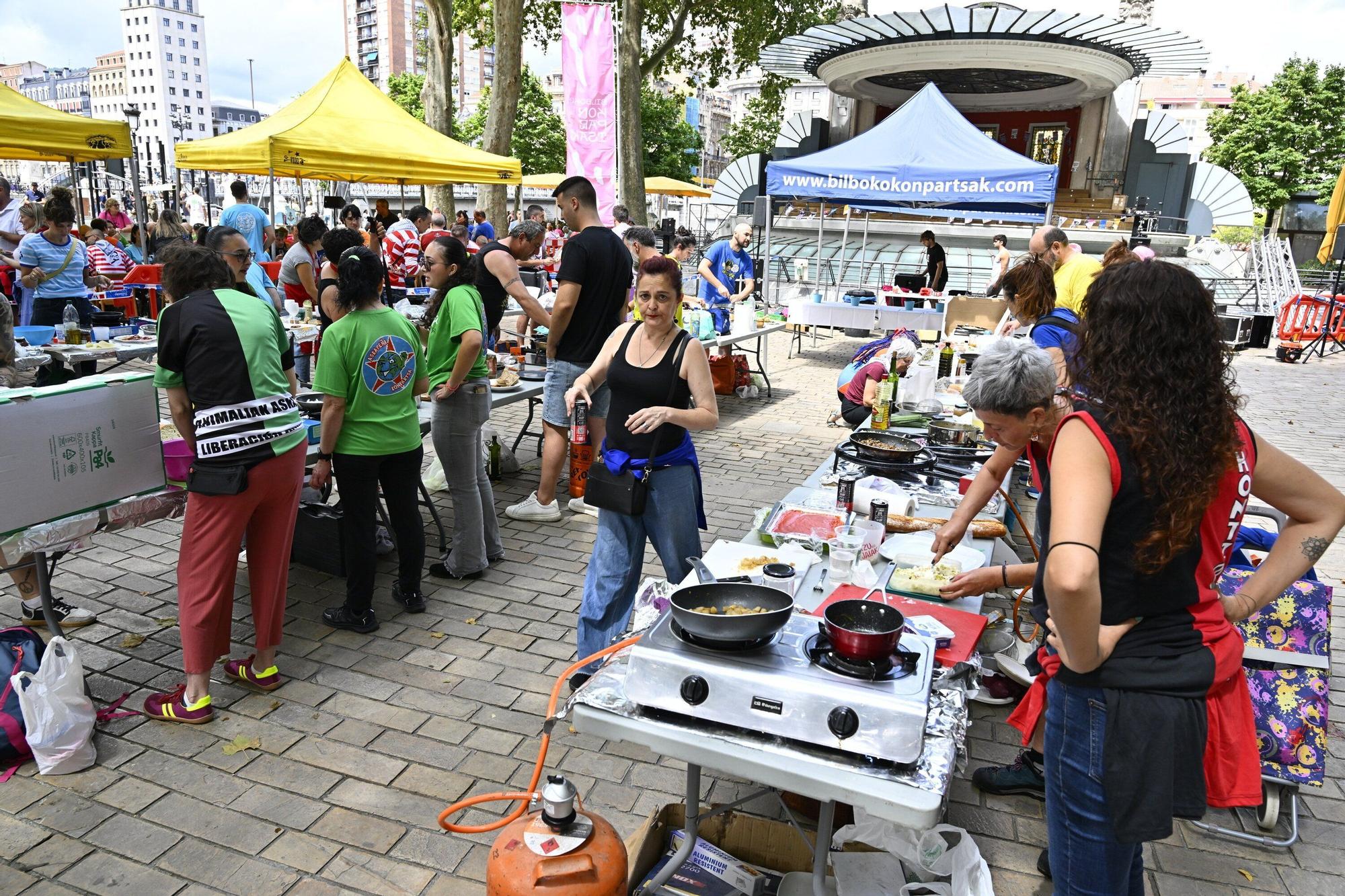 En imágenes: Bilboko Konpartsak calienta motores para Aste Nagusia