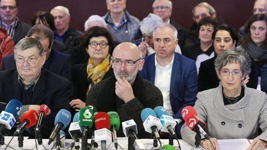 Miles de personas piden en París el fin del alejamiento de los presos