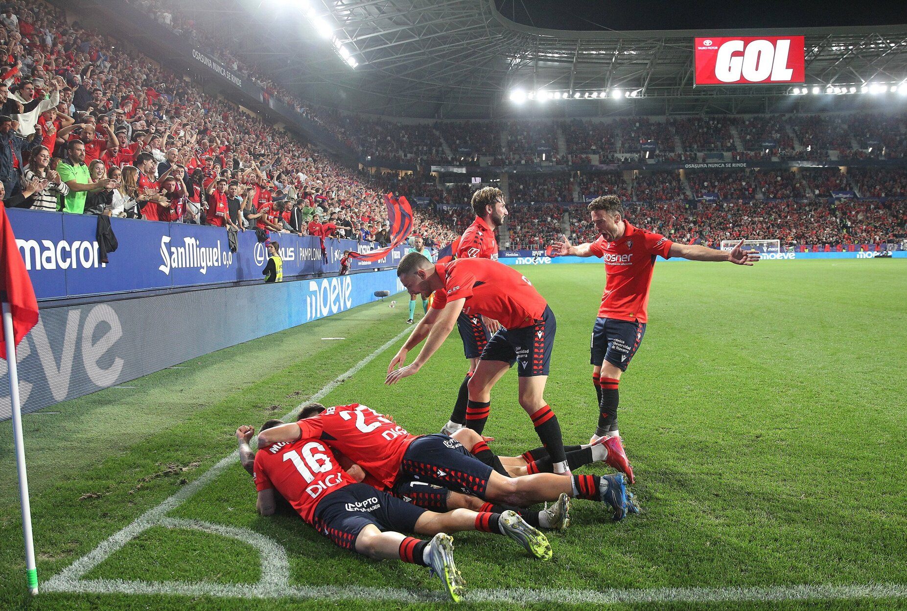 Fotos del Osasuna-Getafe en El Sadar