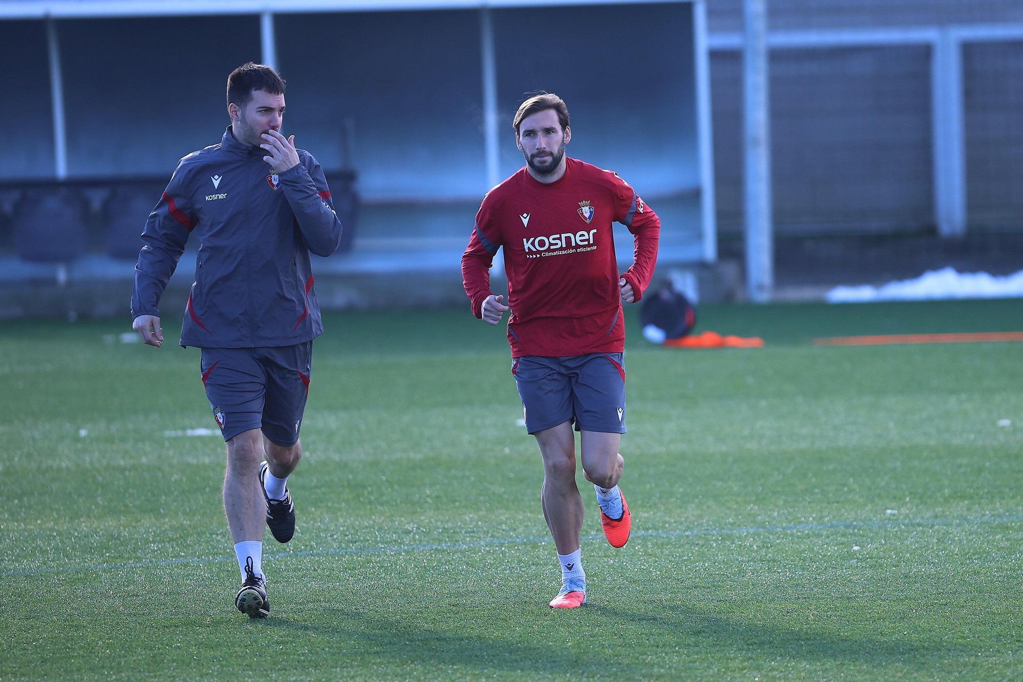 Fotos del entrenamiento de Osasuna (viernes 21 de noviembre de 2025)