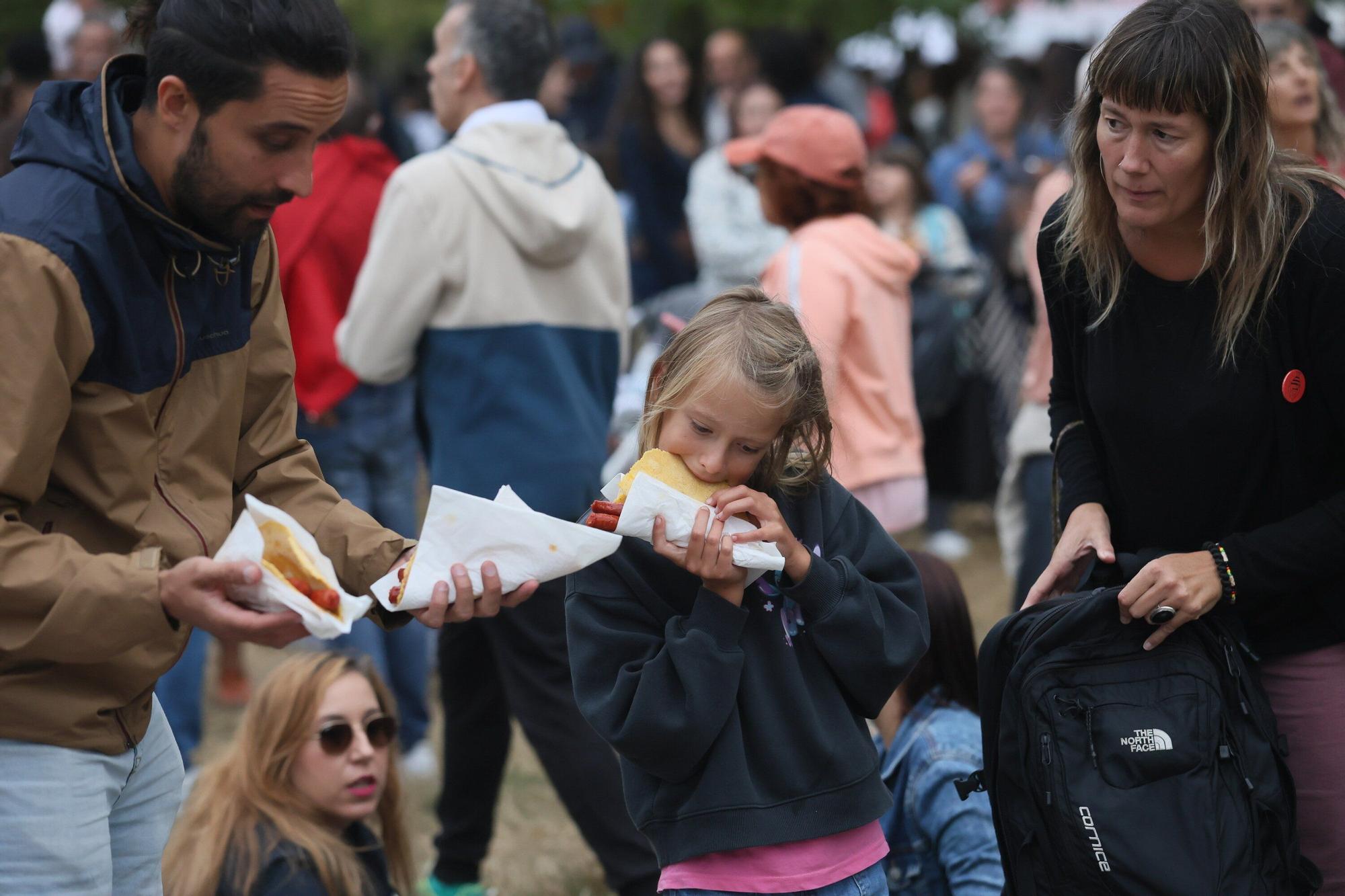 En imágenes: Las campas de Olarizu se llenan de fiesta