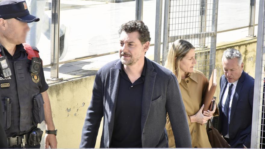 La jueza cree que Andic mató a su padre 