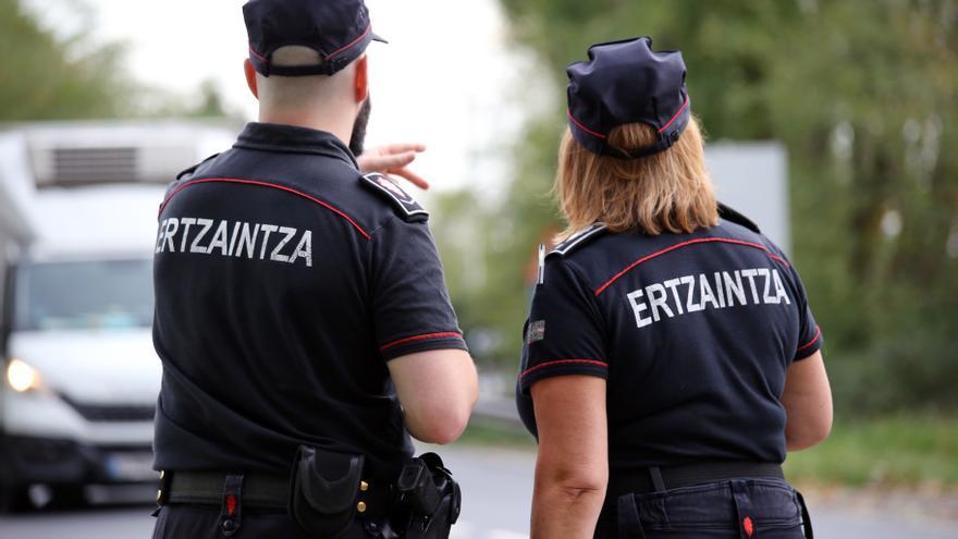 Detenido por dar un puñetazo en la cara a un hombre para robarle el móvil en Bilbao