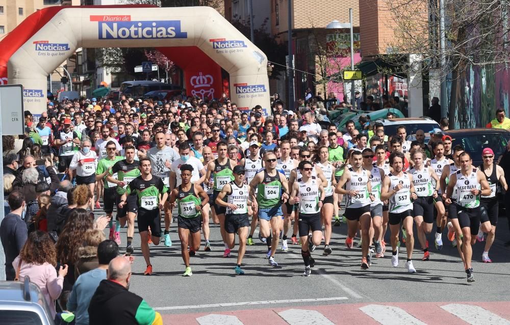 Imágenes de la carrera de Hiru Herri en Huarte este domingo