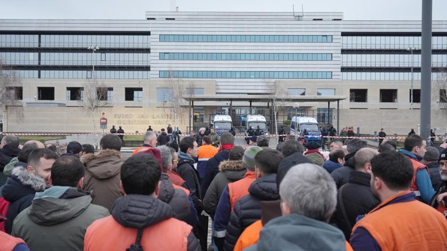 La mayoría sindical convoca huelga en Tubos Reunidos el 26 y 28 de mayo dentro de la "nueva fase de lucha" contra el ERE