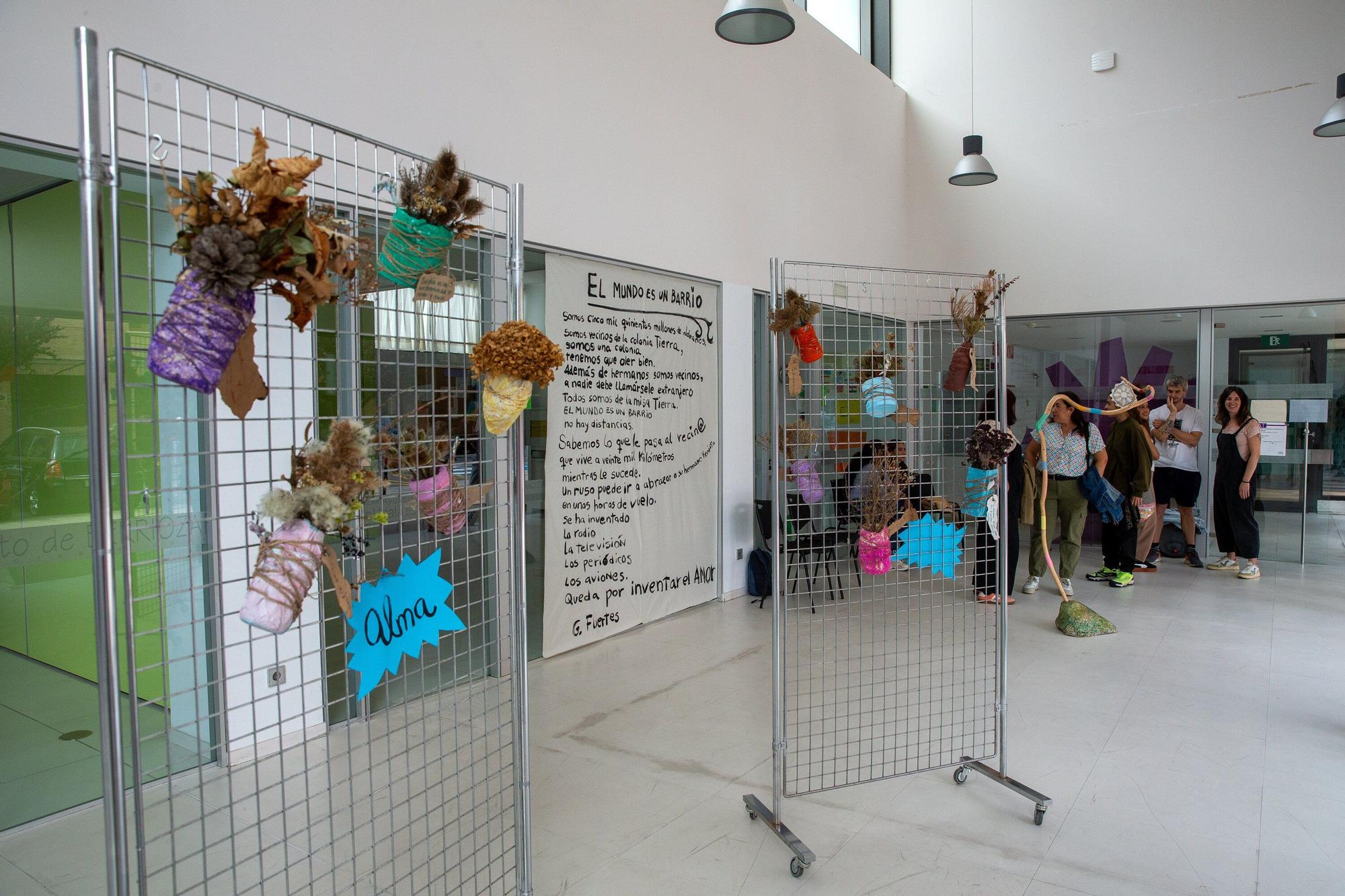 Exposición de SOS Racismo en Berriozar