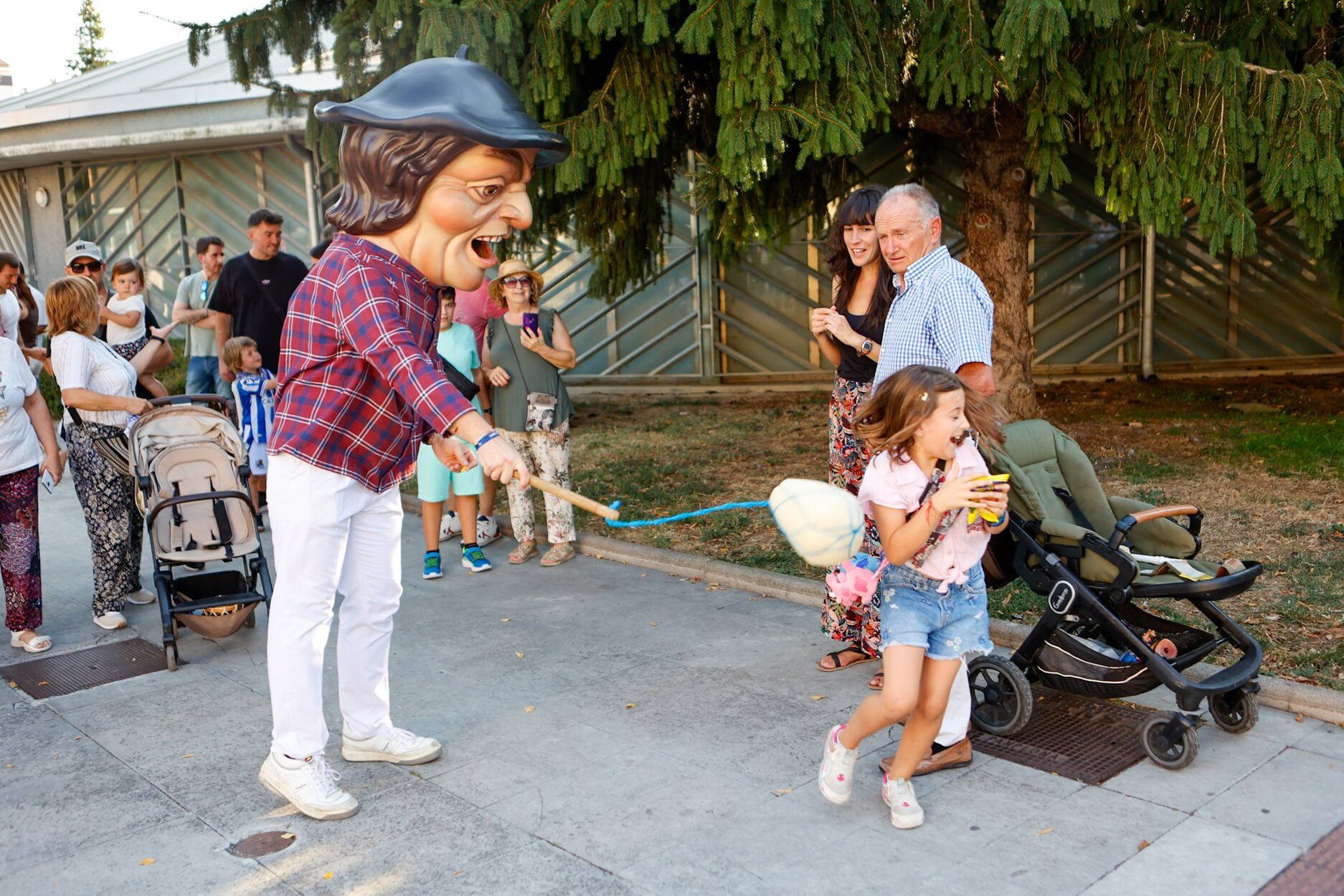 Fotos del chupinazo de fiestas de Ansoáin