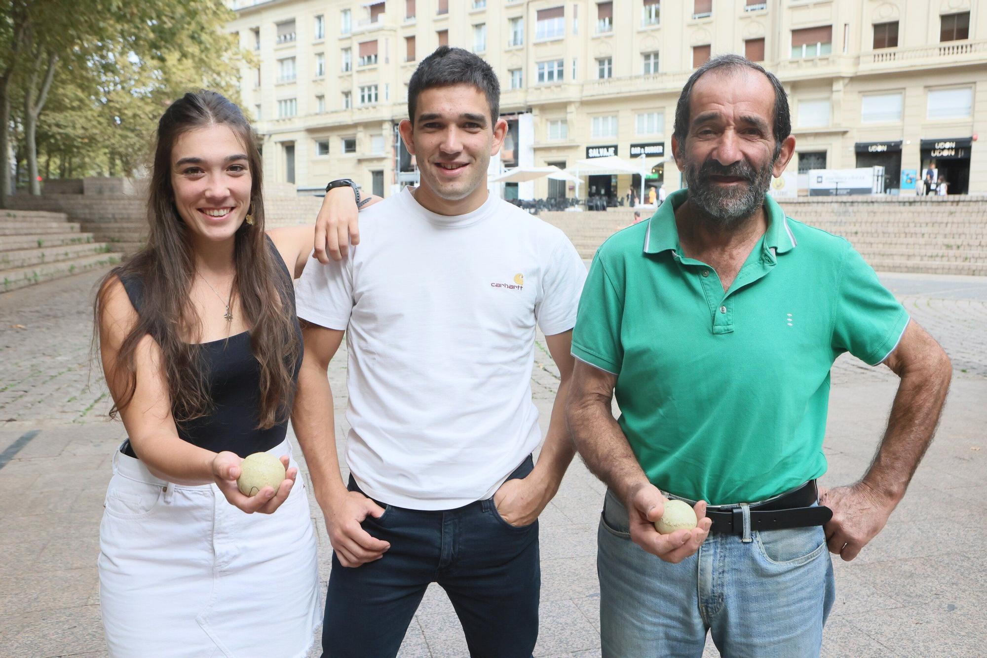 La pasión compartida de los Ruiz de Azúa por el frontón