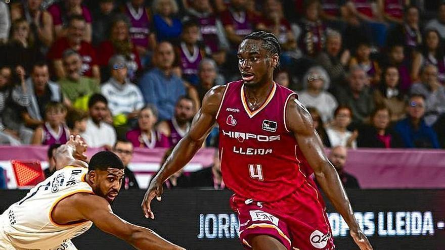 Caleb Agada, otro debutante tardío