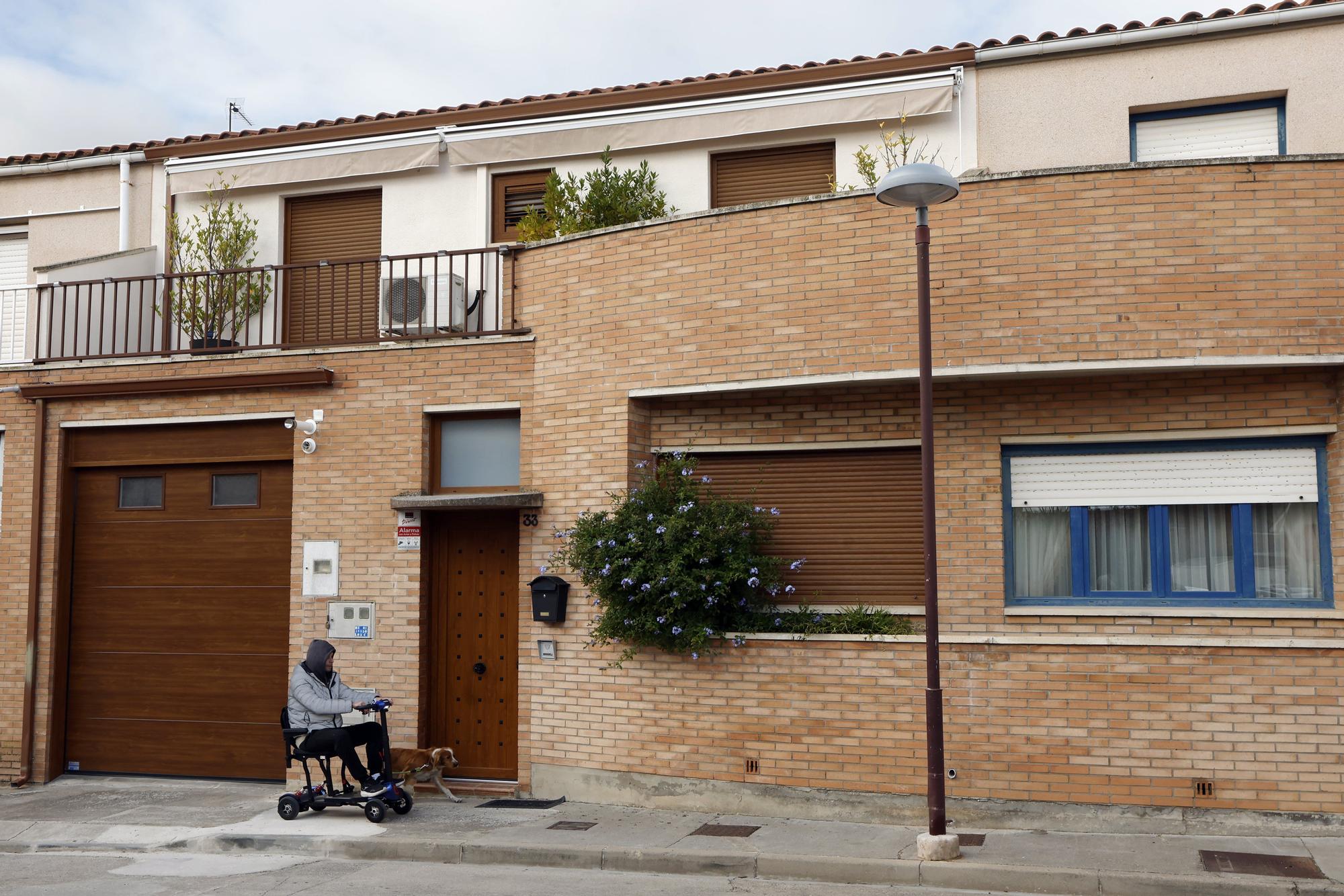 Fotos de la llegada de Santos Cerdán a Milagro tras su salida de la cárcel