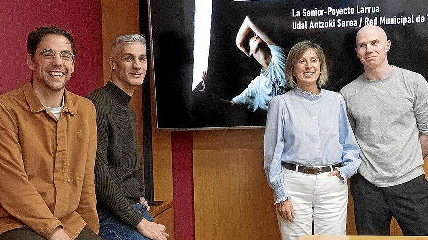 Proyecto Larrua reivindica la madurez artística con ‘La Senior’