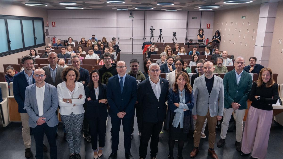 Presentación del Proyecto Umana, con presencia del vicepresidente Félix Taberna y la consejera Carmen Maeztu.