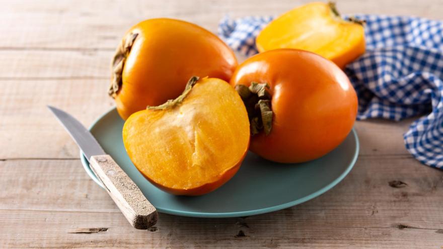 Los sorprendentes beneficios de incorporar caqui a tu dieta