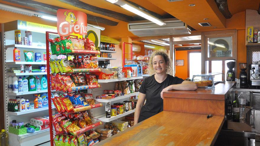 Solanoa: tienda, bar y punto de encuentro para los vecinos de Pueyo