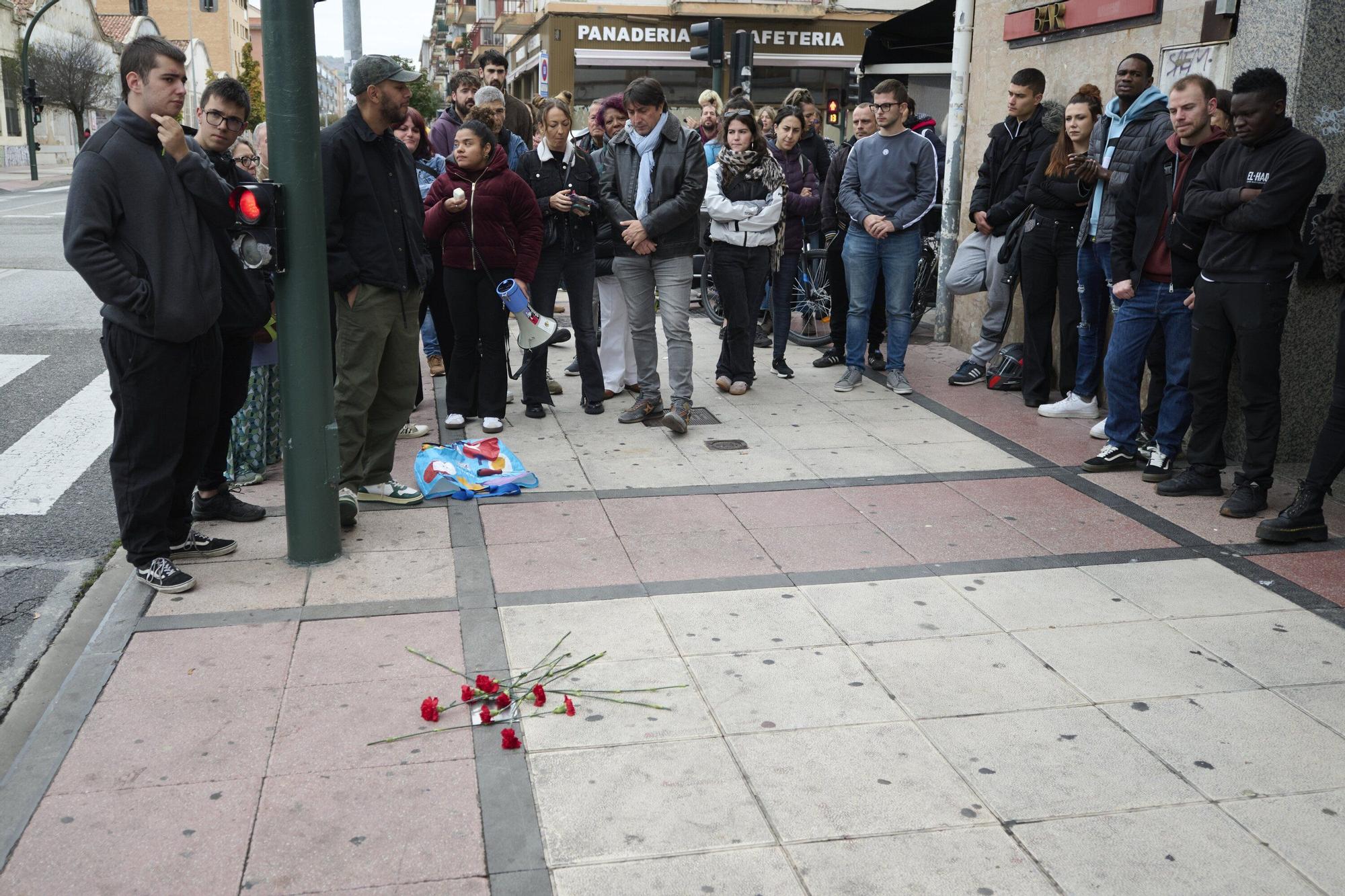 Placa en memoria de Elhadji Ndiaye