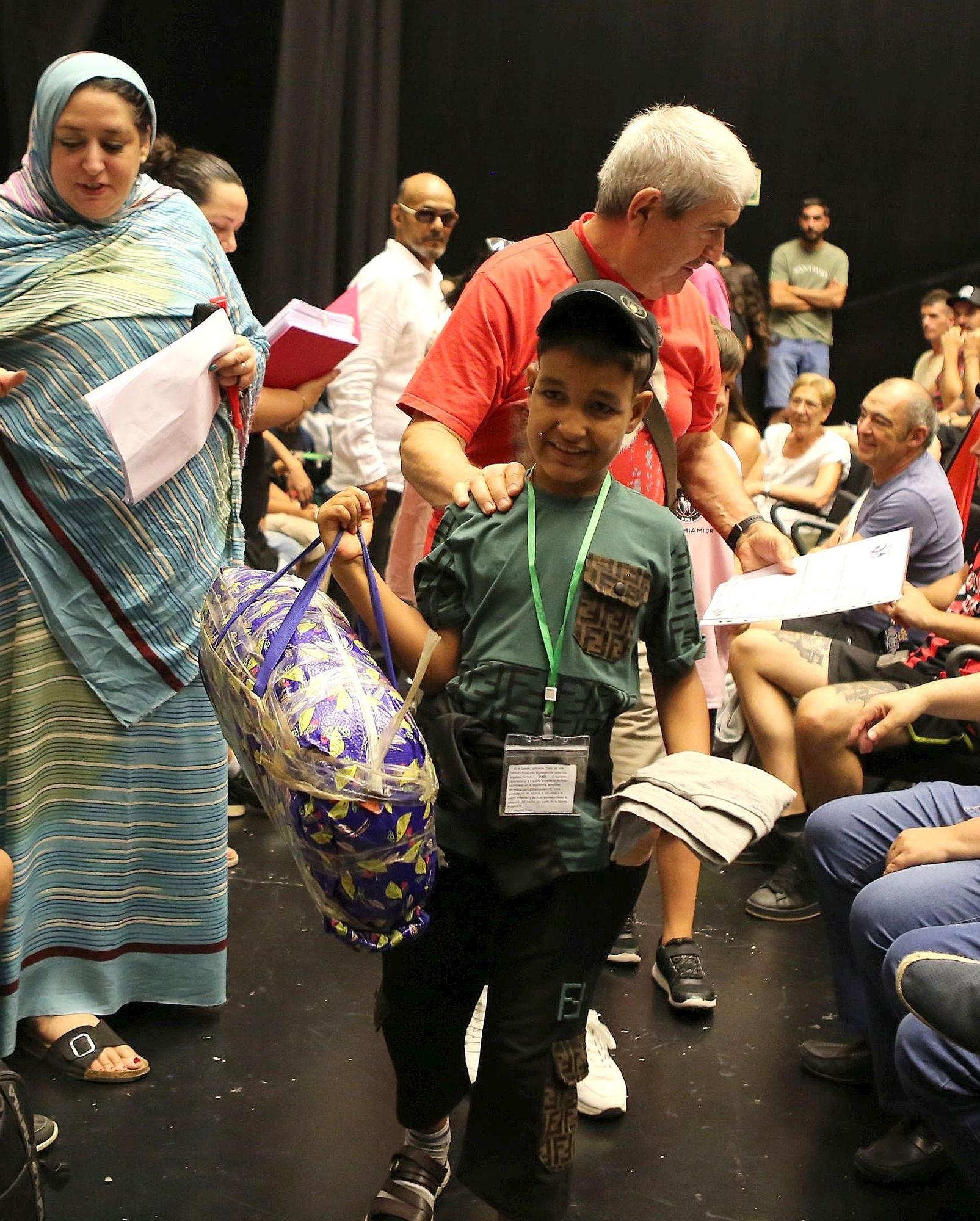'Vacaciones en Paz': recepción a los niños saharauis que llegan a Navarra para pasar el verano