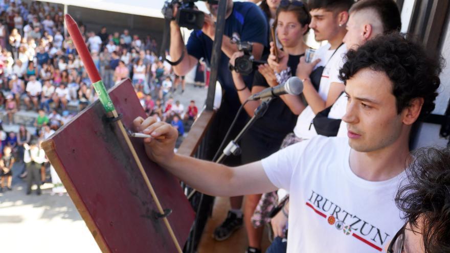 La fiesta estalla en Irurtzun de la mano de Ander Lizarraga