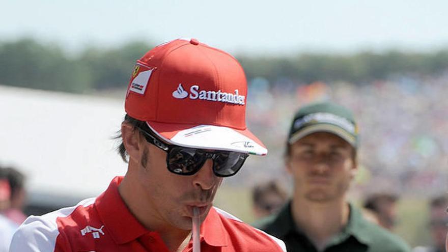 Alonso: &quot;Kimi era la mejor opción, así que contento&quot;