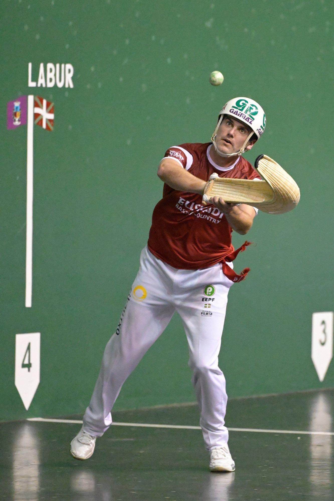 Aritz Erkiaga vence a Olharan en la Liga de Naciones de 36 metros.