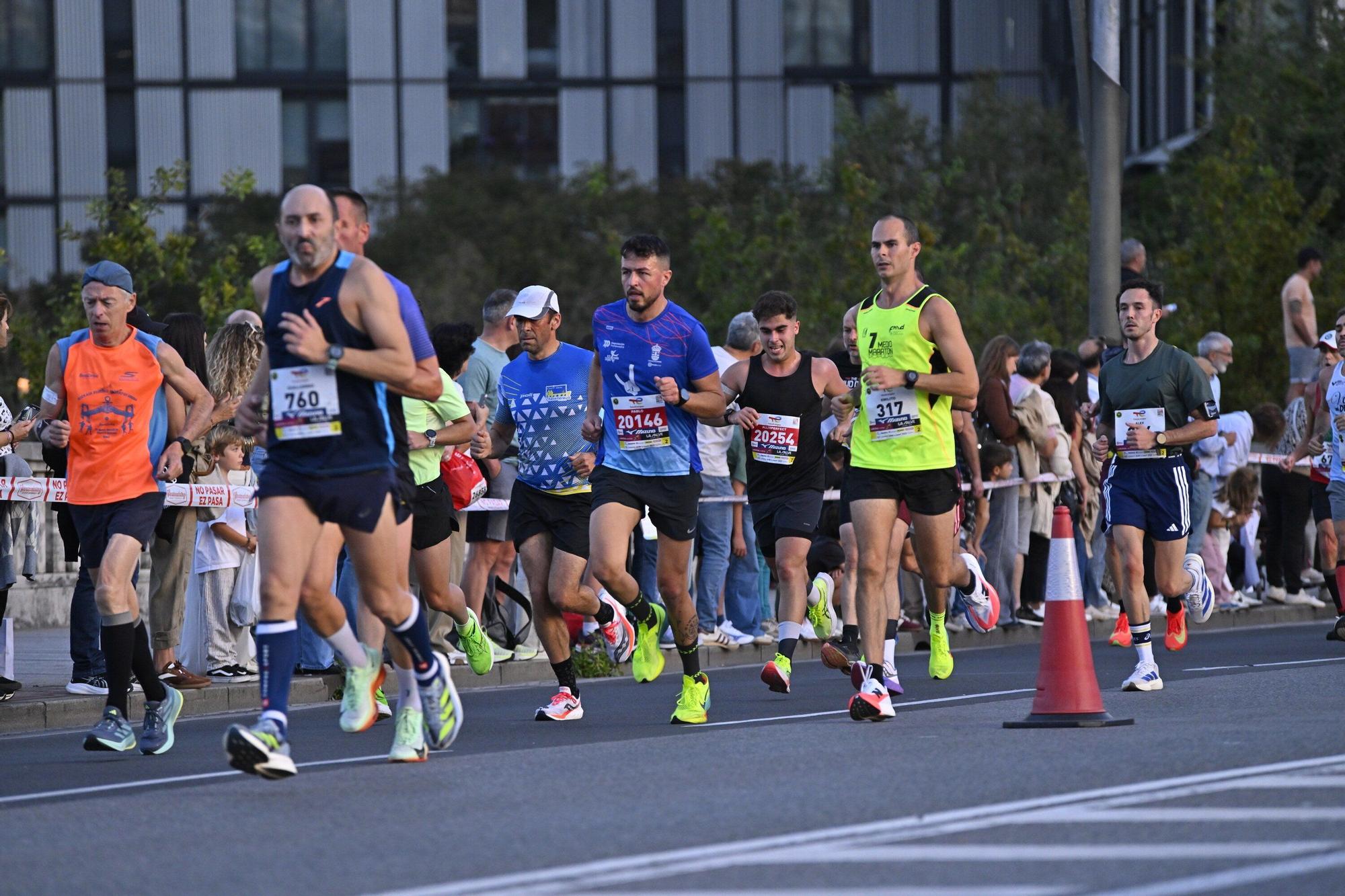 El Bilbao Night Marathon, en imágenes