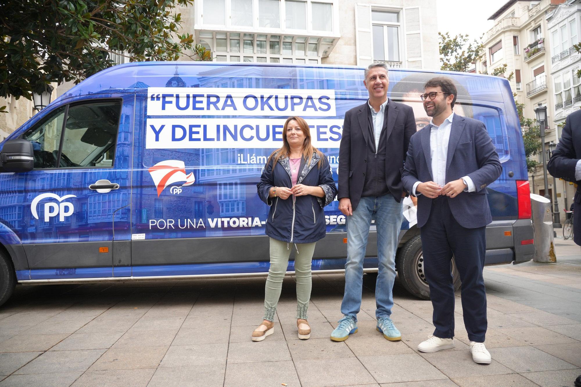 García Albiol apoya en Vitoria la campaña del PP "contra okupas y delincuentes"
