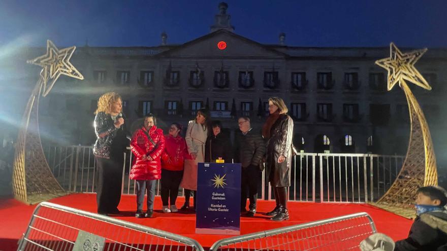 En imágenes:  Vitoria enciende su Navidad