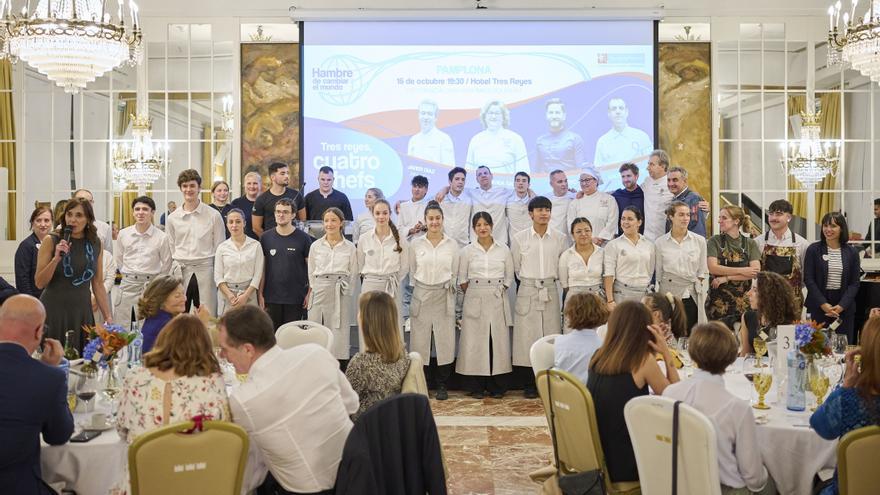 La Fundación Vicente Ferrer reúne a 160 comensales en su cena solidaria en Pamplona