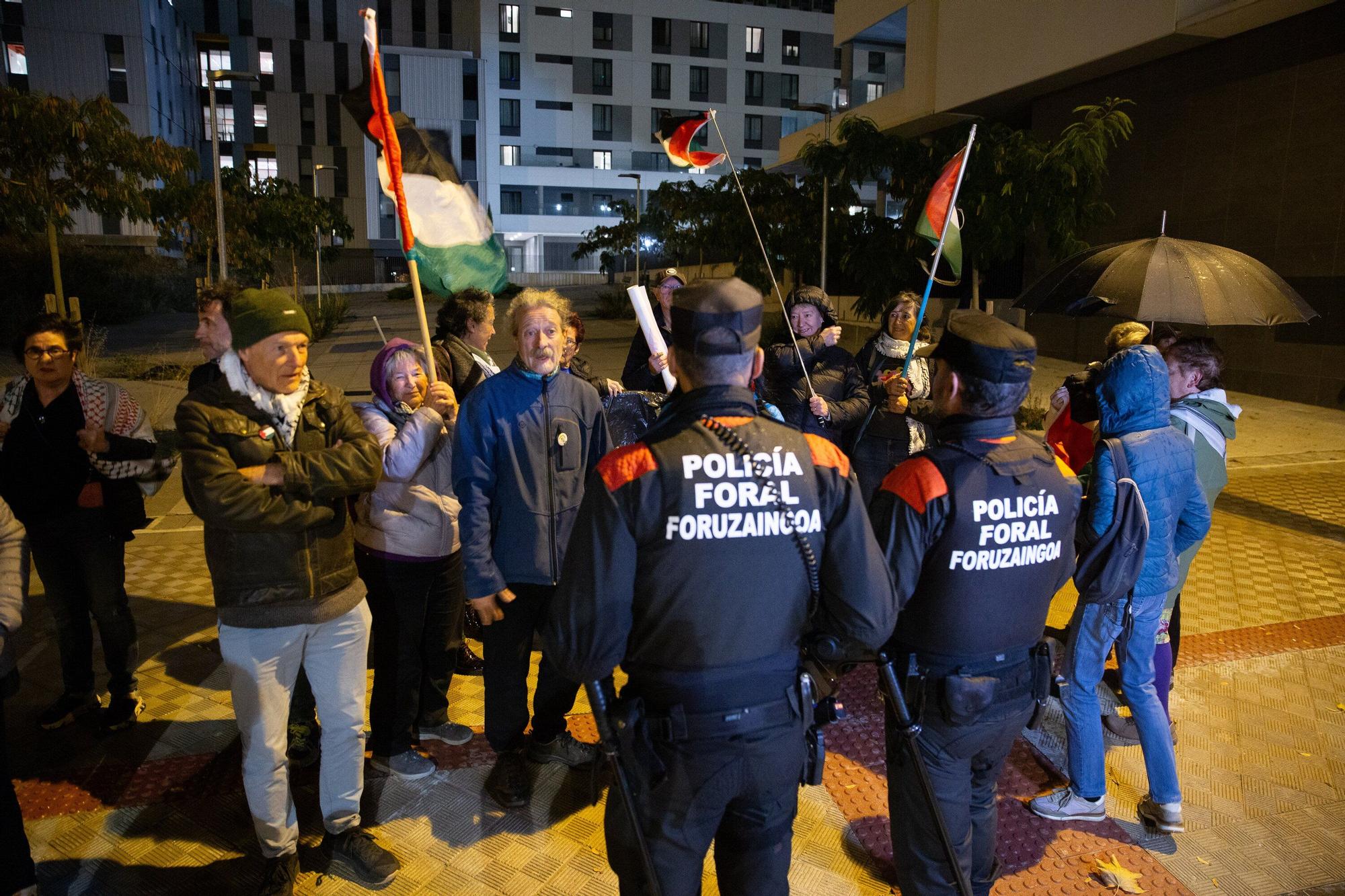 Protesta de BDZ Nafarroa por la participación de Israel en el Campeonato del Mundo de Trampolín