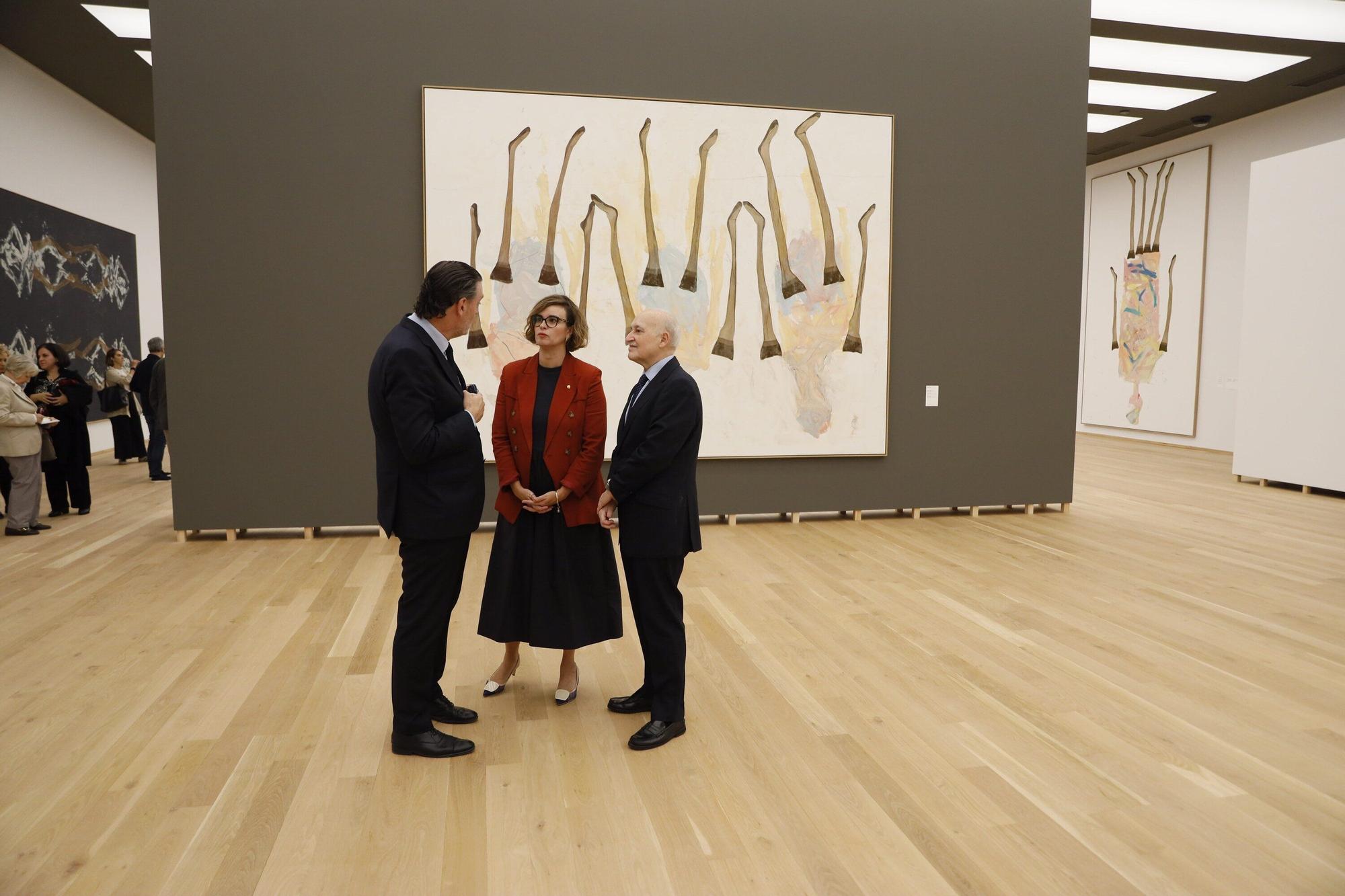 El edificio moderno del Bellas Artes reabre con Baselitz, el artista que decidió pintar el mundo al revés